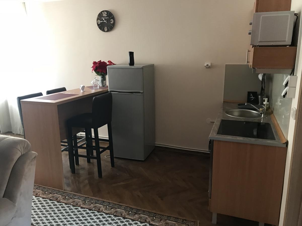 Five Apartments Indija Bagian luar foto