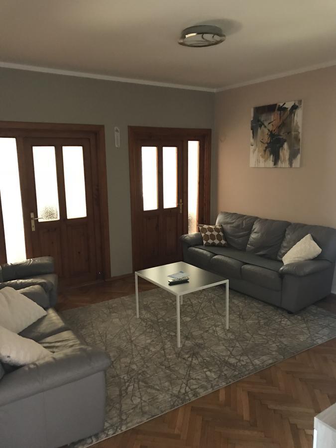 Five Apartments Indija Bagian luar foto