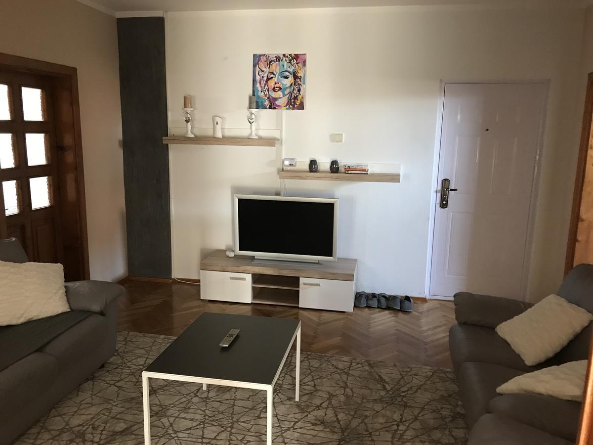 Five Apartments Indija Bagian luar foto